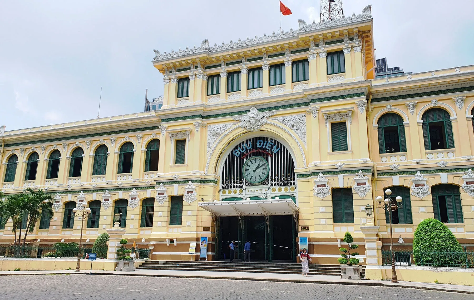Bưu điện thành phố